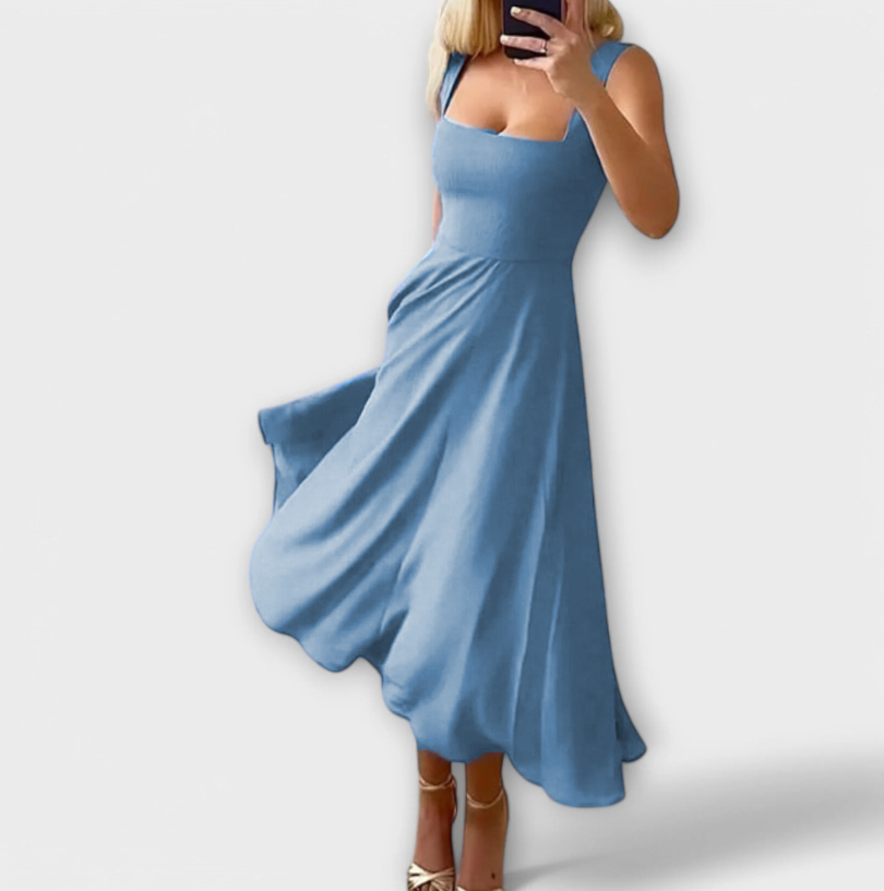 Seliane – Flowing Dress with Square Neckline