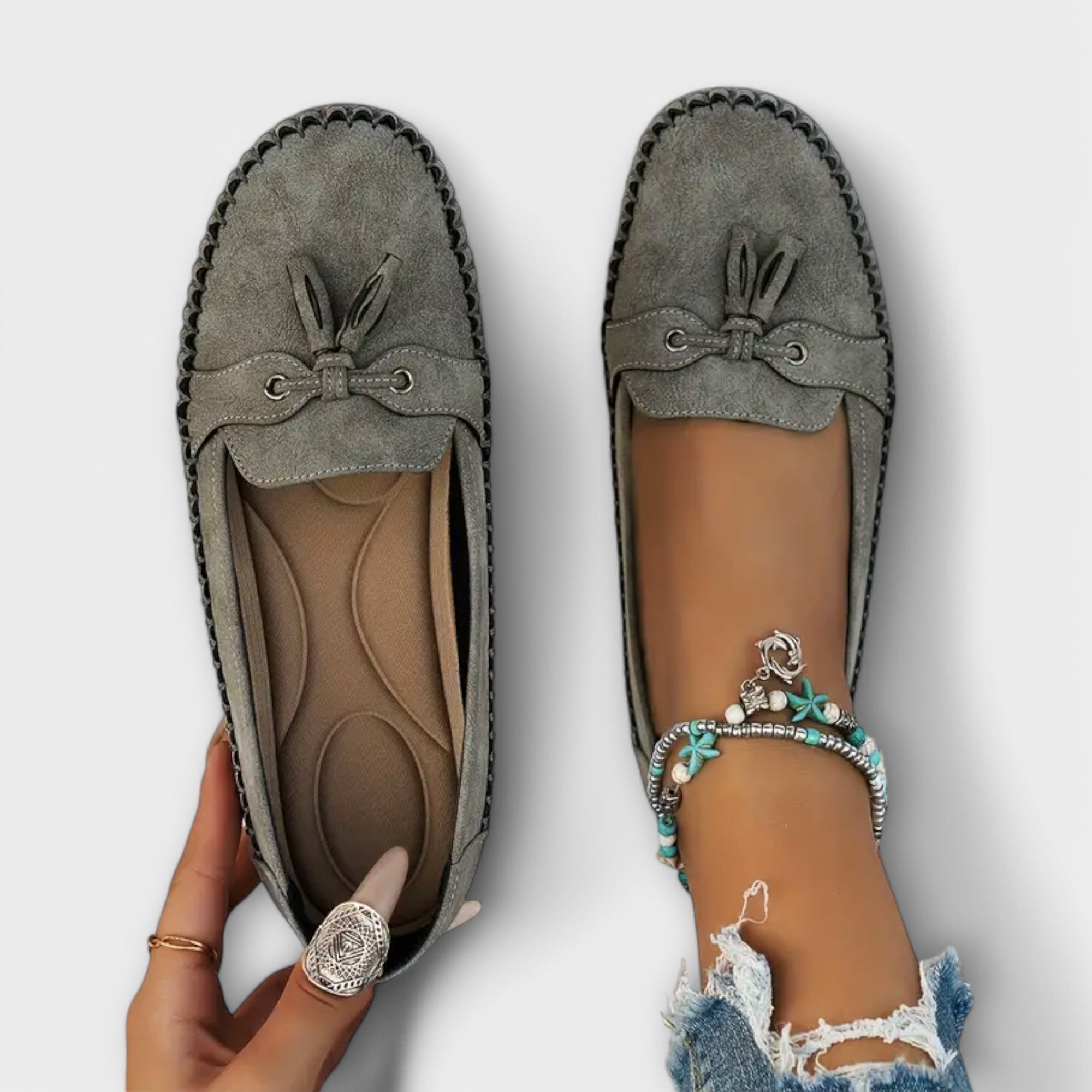 Emelie – Classic Moccasins in Modern City Style