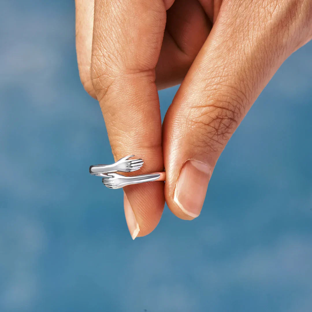 Noah – Embrace Ring