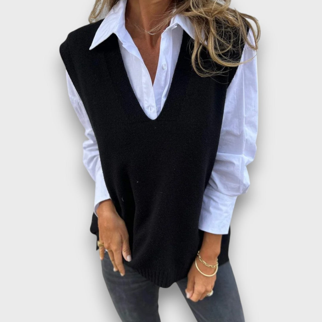 Lamielle – Knit Vest with V-Neck in Camel