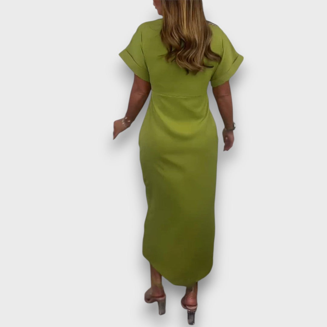 Milene – Elegant Pleated Dress