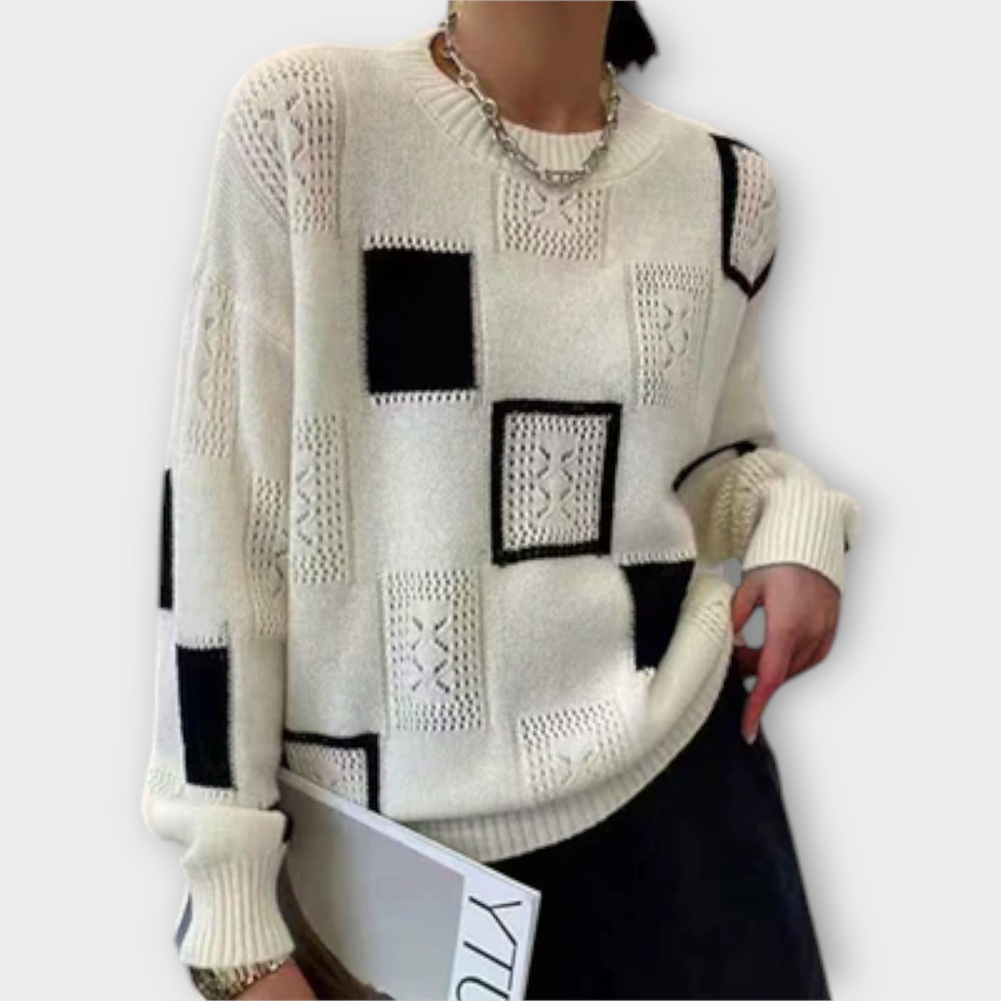 Iselina – Comfortable Winter Sweater with Print