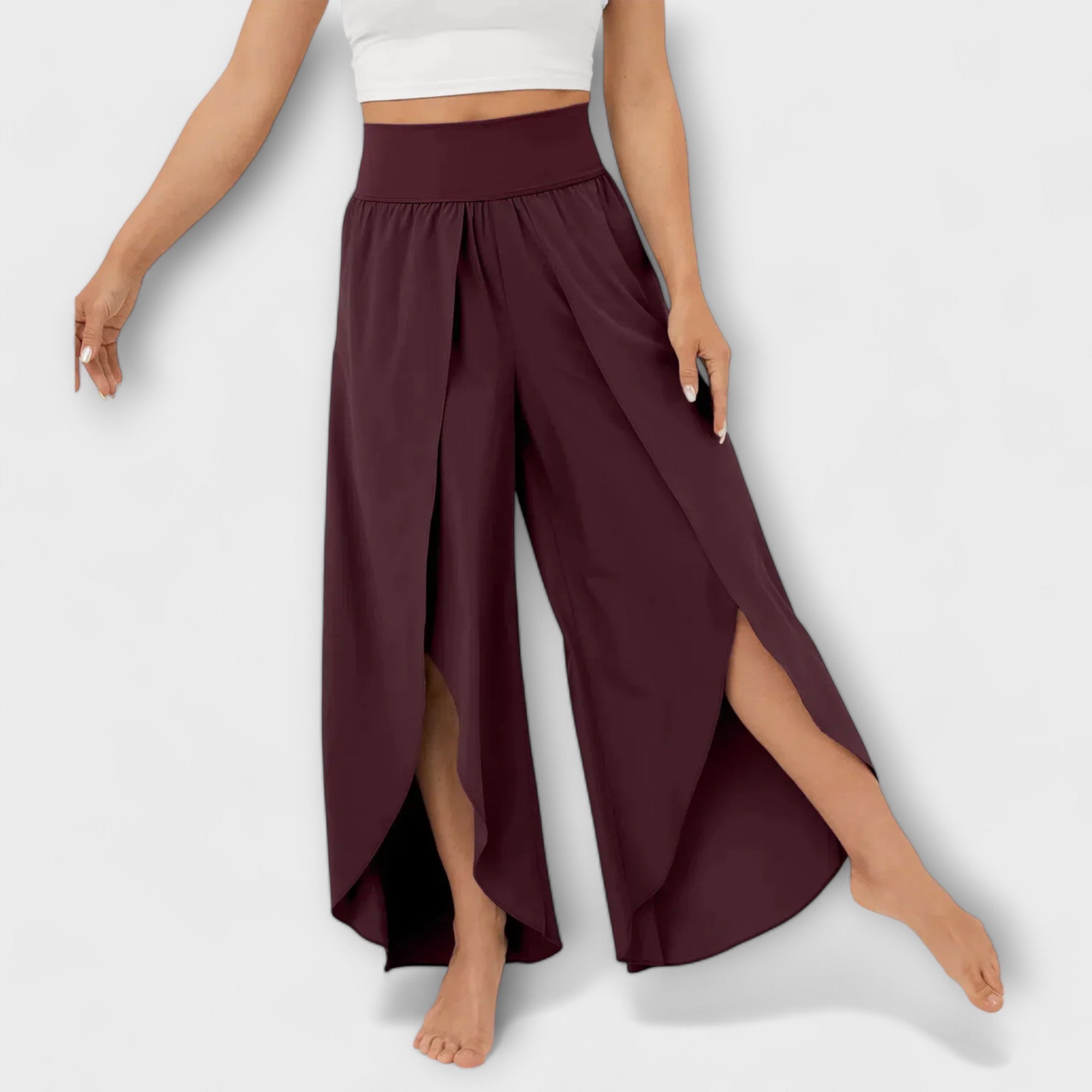 Leyranna – Flowing Summer Pants with Feminine Leg Slit