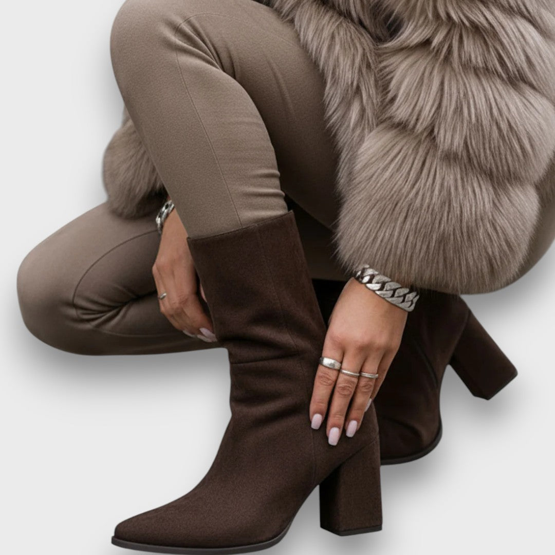 Lorviera – Classic brown heeled boots