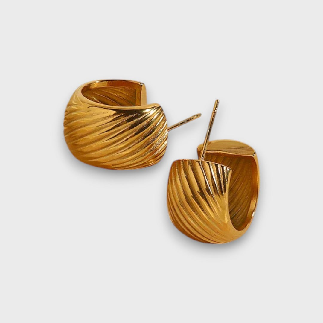 Emy – Vintage-inspired hoops with a luxurious flair