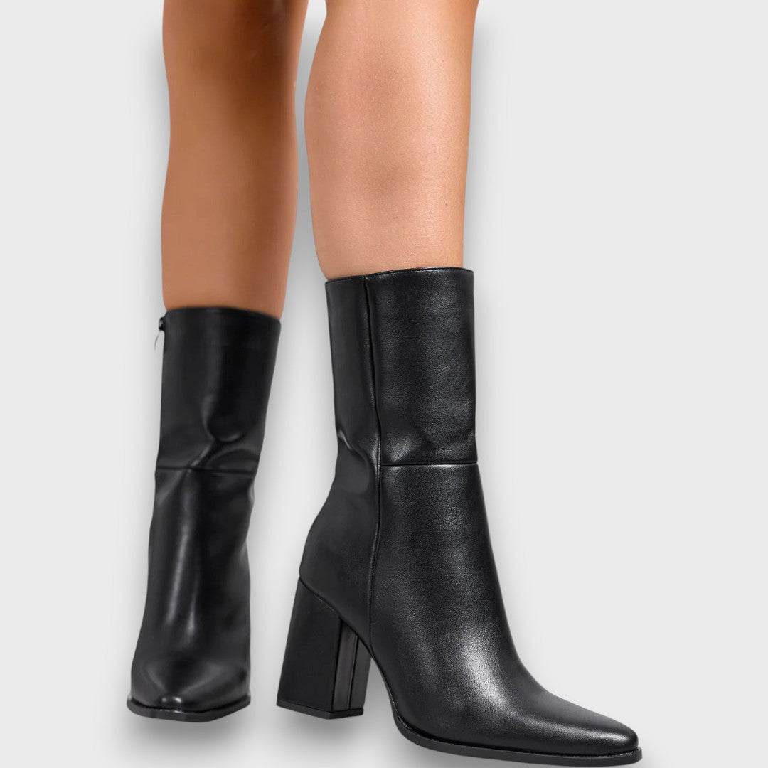 Lorviera – Classic brown heeled boots