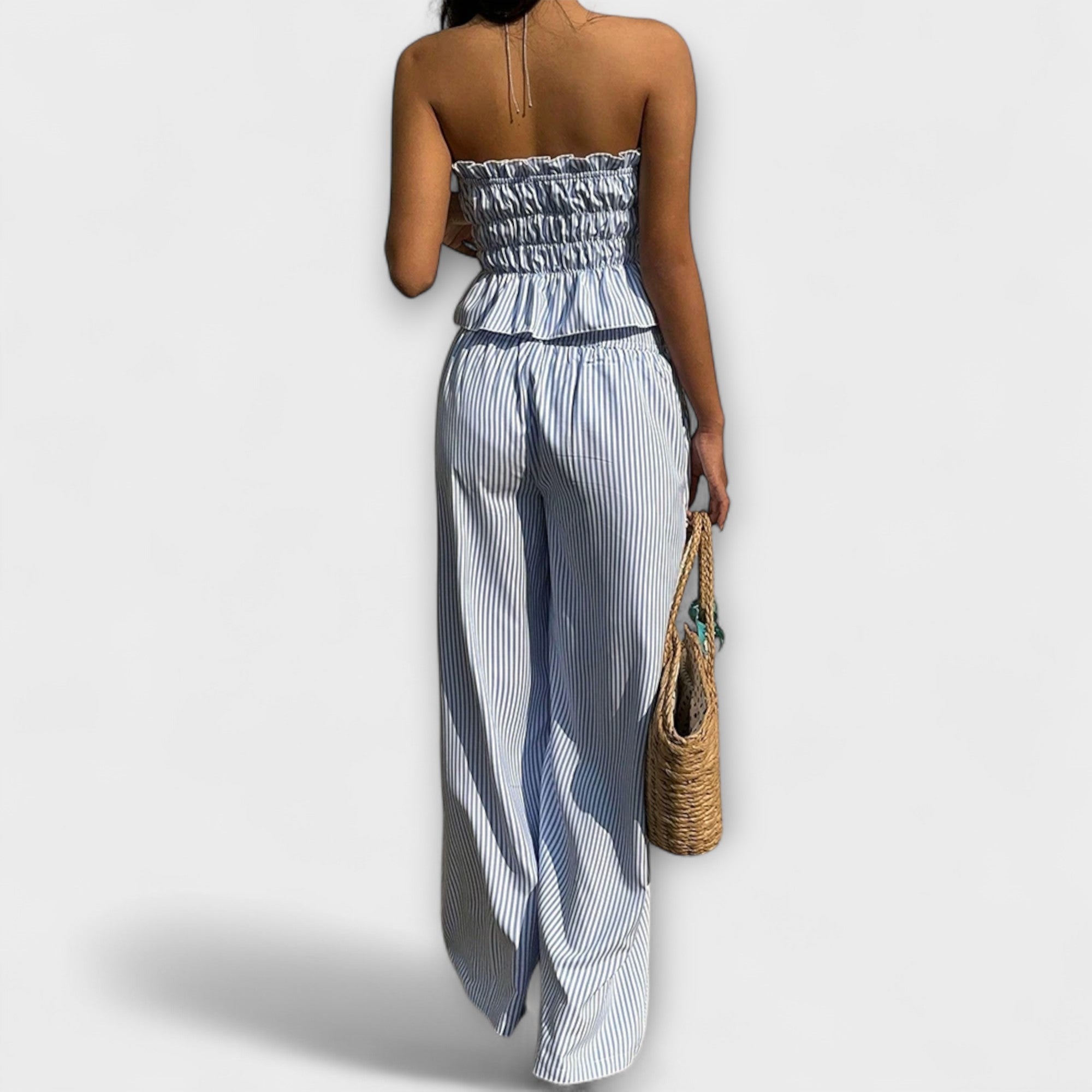 Aluna – Summer Set with Maritime Note