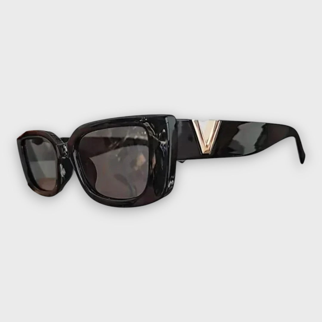 Taytum – Edgy Rectangle Sunglasses