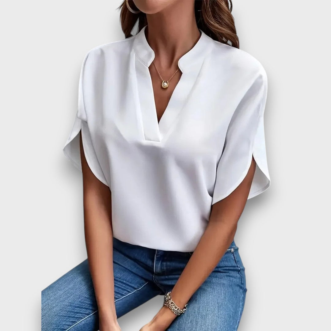 Elviona – Blouse with V-Neck and Flowing Shape