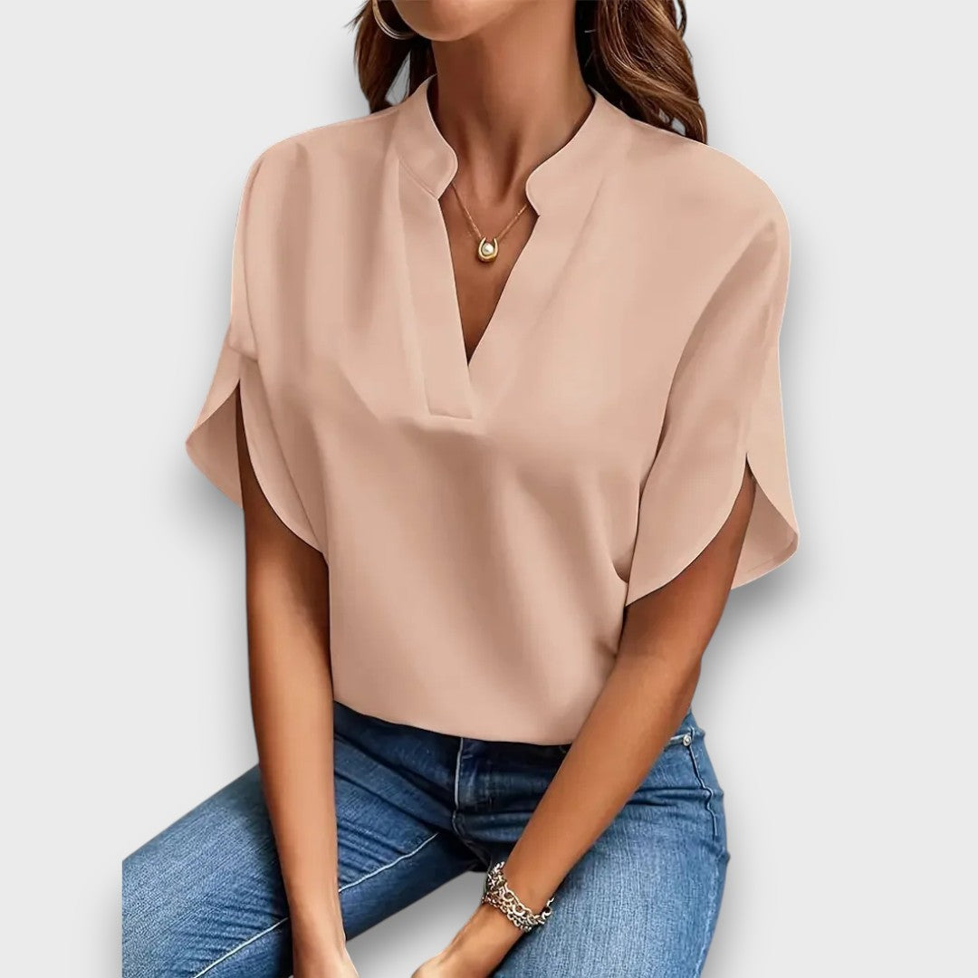 Elviona – Blouse with V-Neck and Flowing Shape