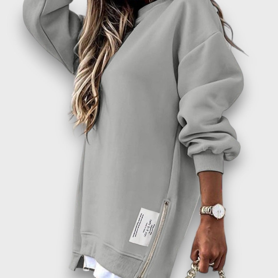 Elory – Oversized Sweater with Zipper Detail