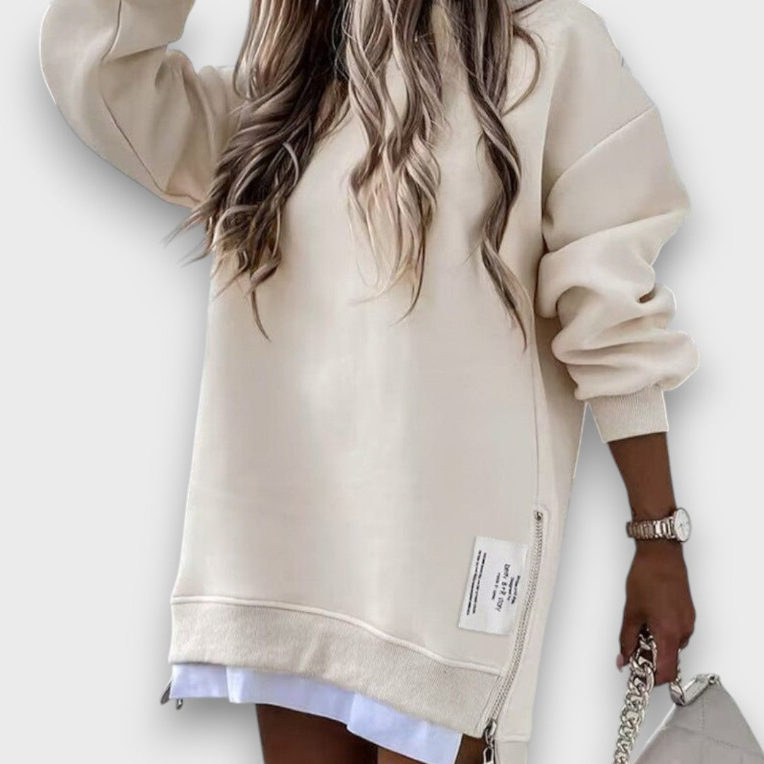 Elory – Oversized Sweater with Zipper Detail
