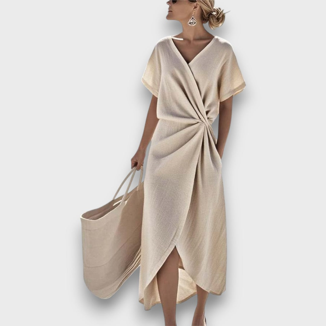 Noraya – Loose-Fitting Wrap Dress