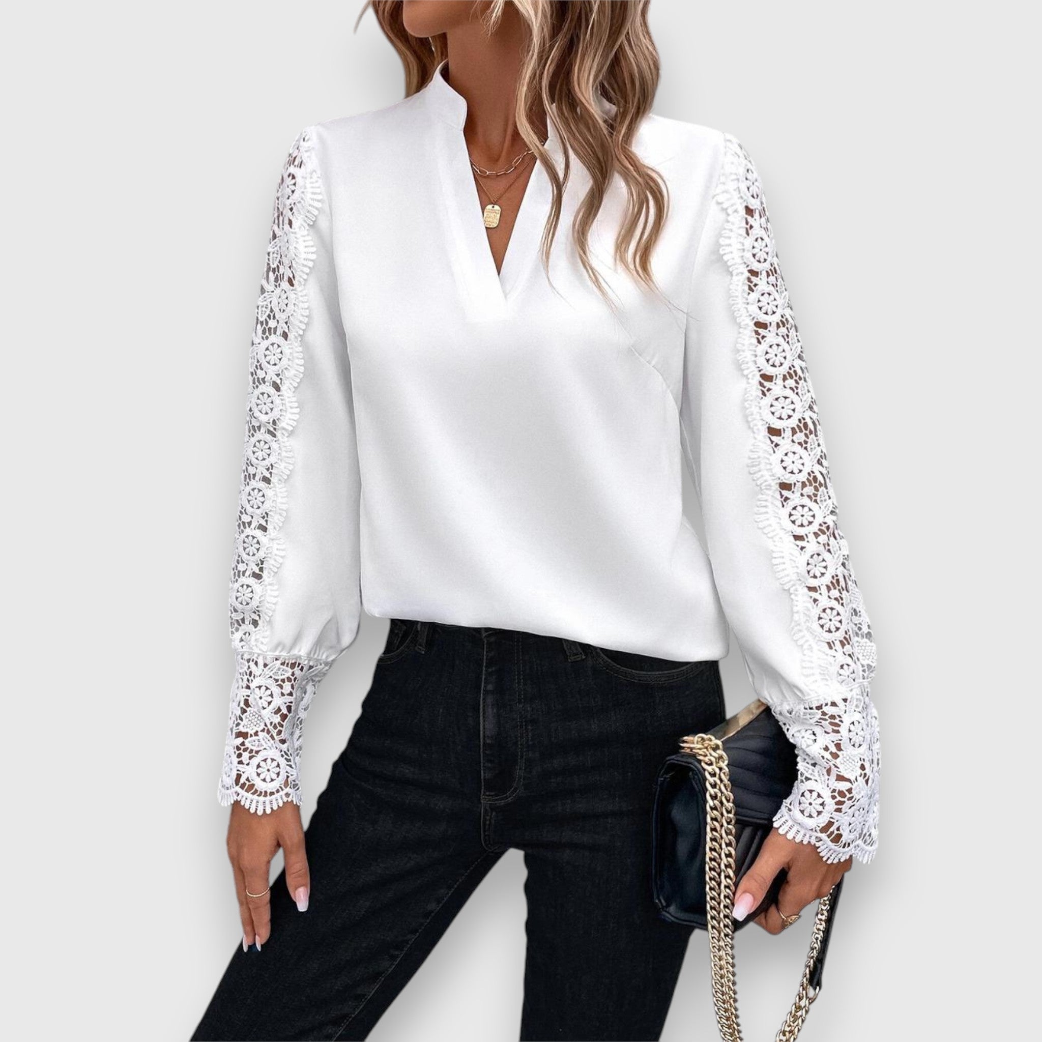 Leora – Blouse with Long Sleeves