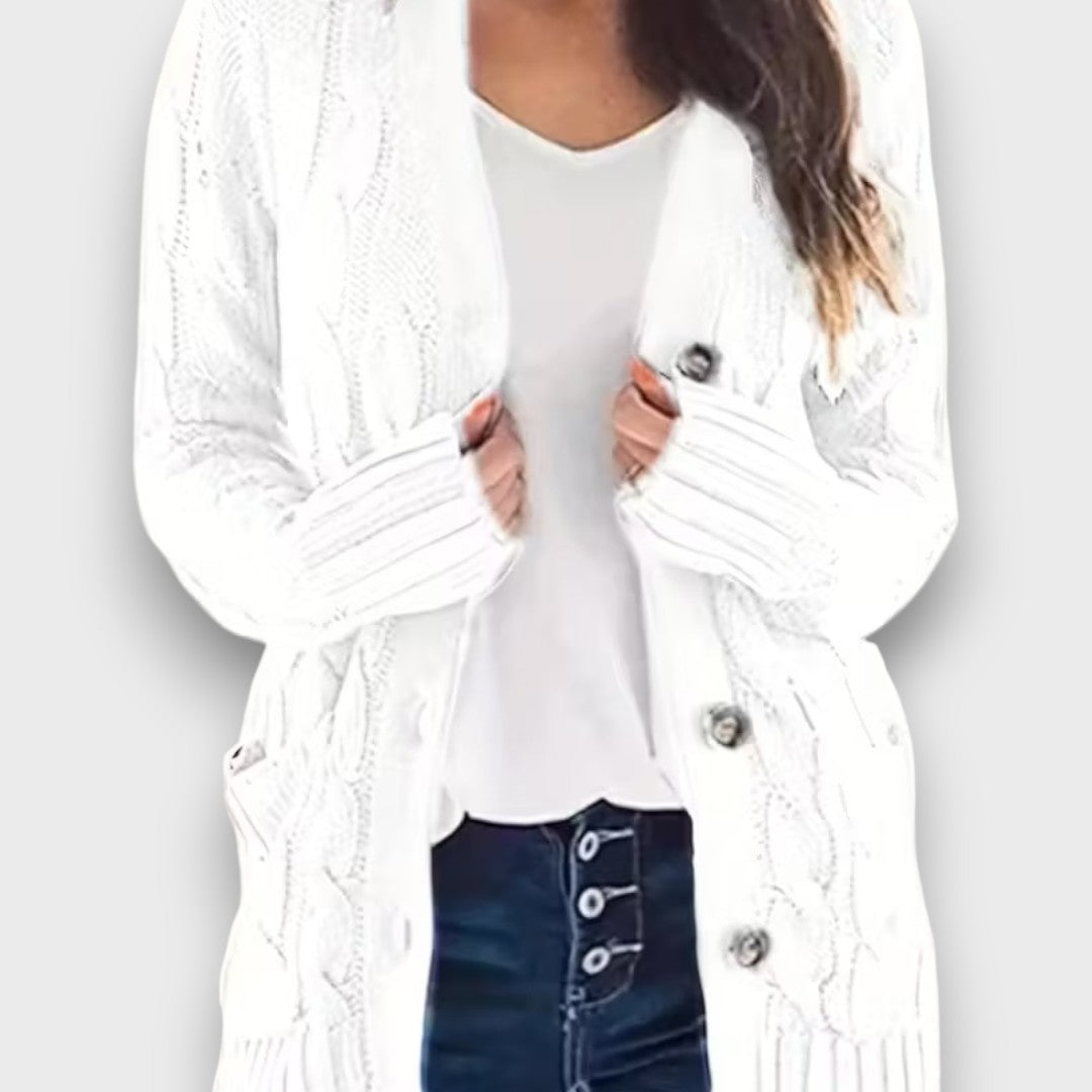 Seliah – Classic cable knit cardigan