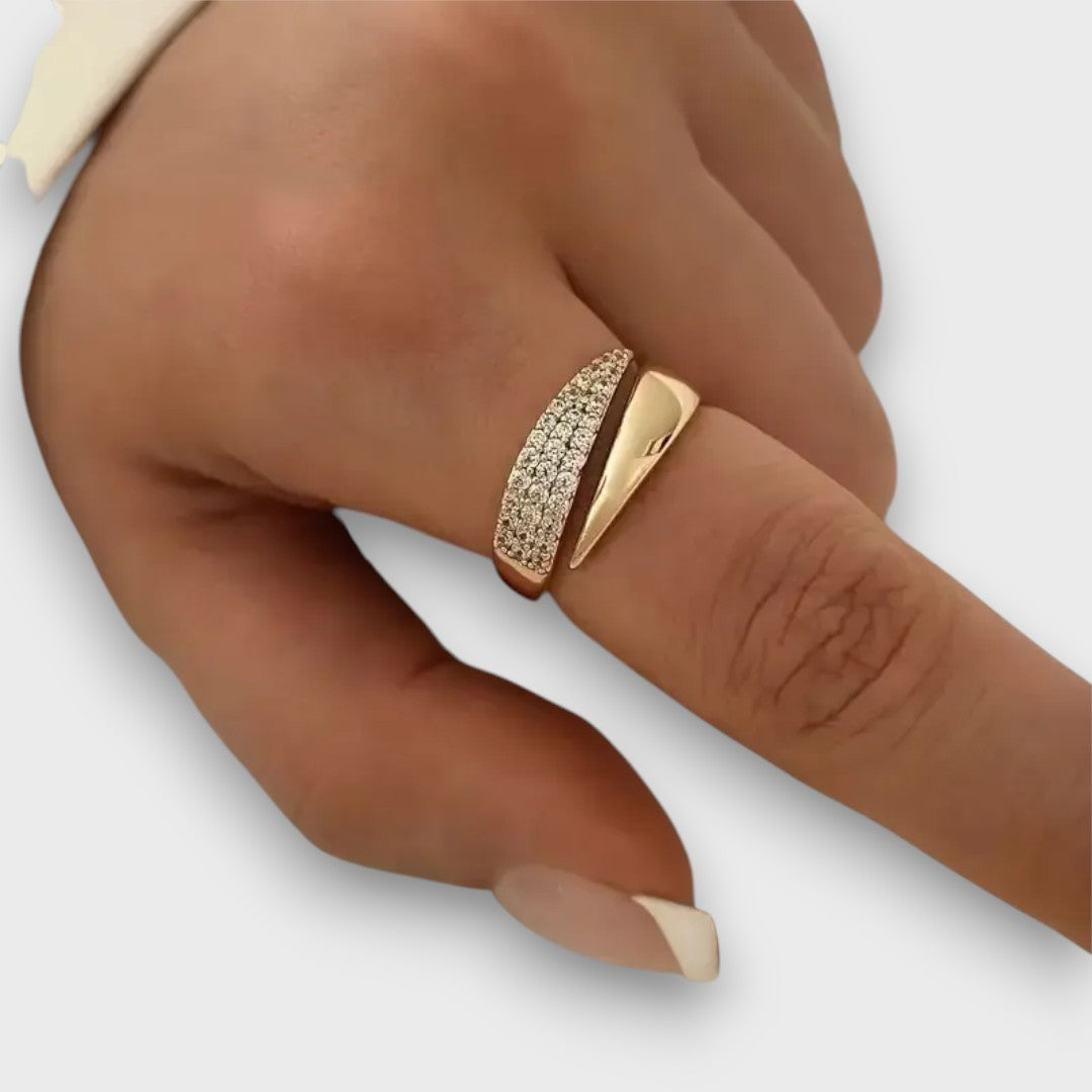 Aurena Haven Ring – Supporting the Fight Against Breast Cancer