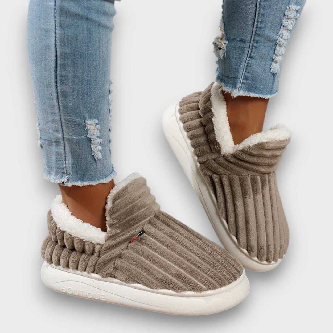 Cozyline – Plush Indoor-Outdoor Slippers