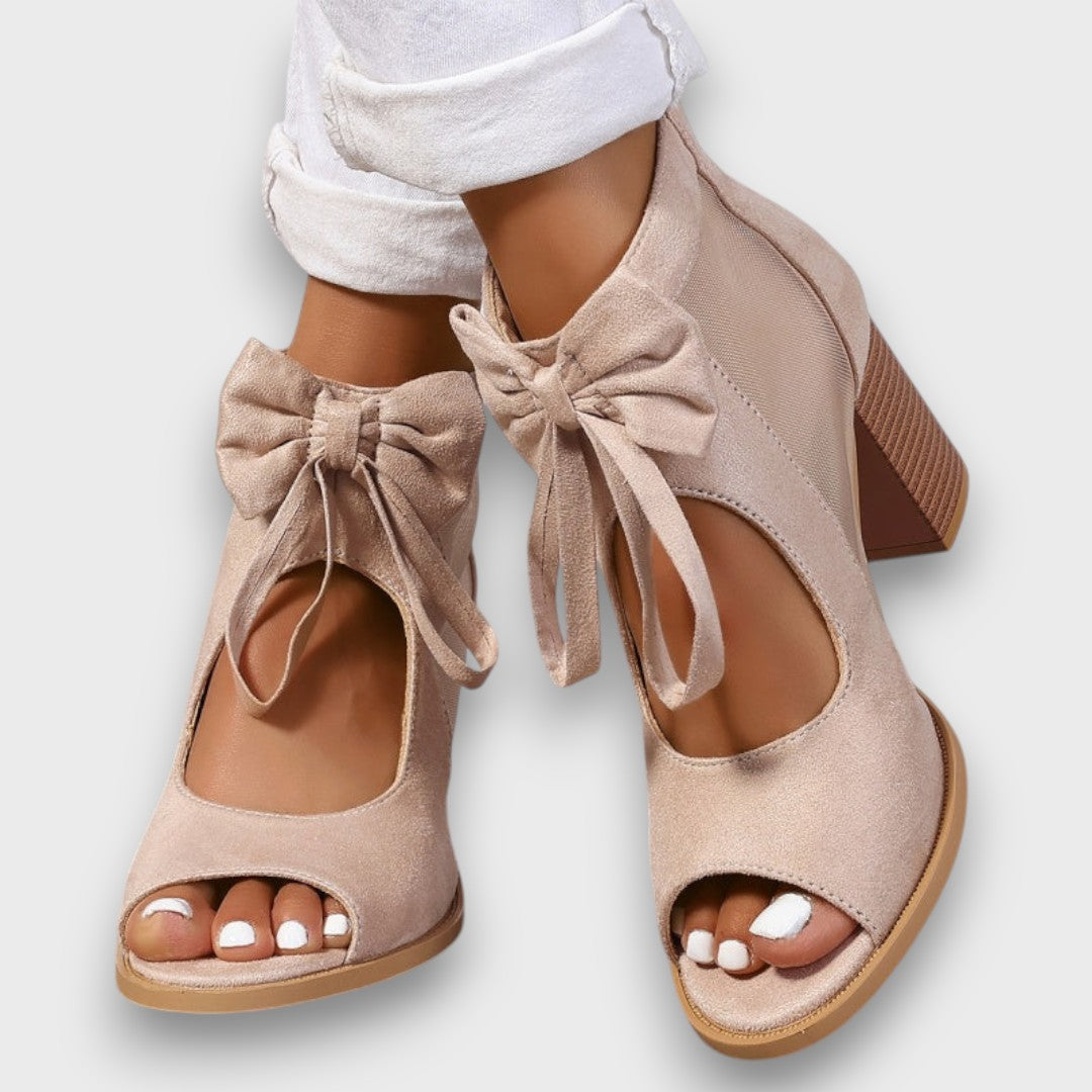 Alviera – Elegant Sandals with Bow and Block Heel