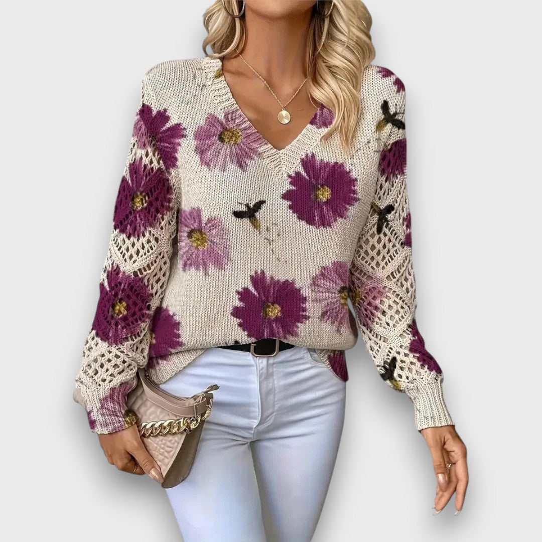 Aurelia – Elegant Sweater with Floral Design