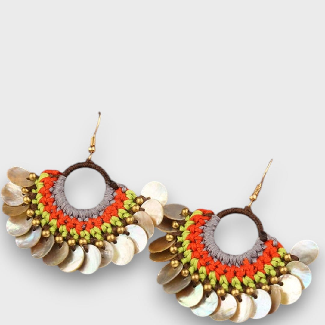 Isalda – Vintage Earrings with Wood & Beads