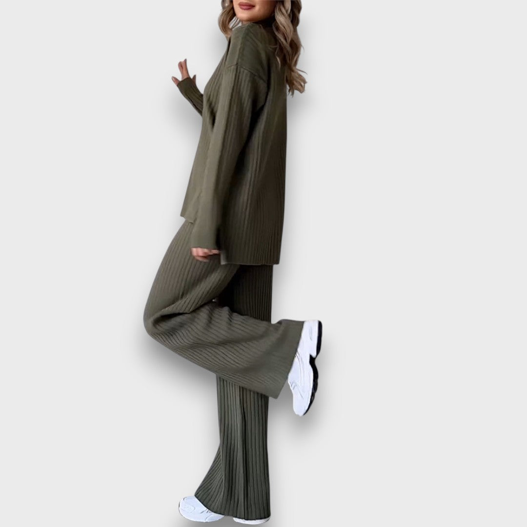 Sorina – Minimalist two-piece set