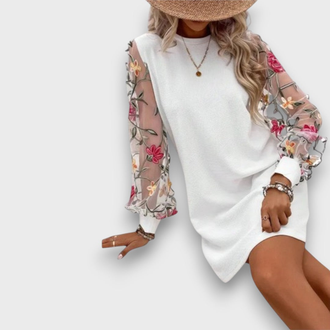 Mariana – Embroidered Sleeve Shift Dress