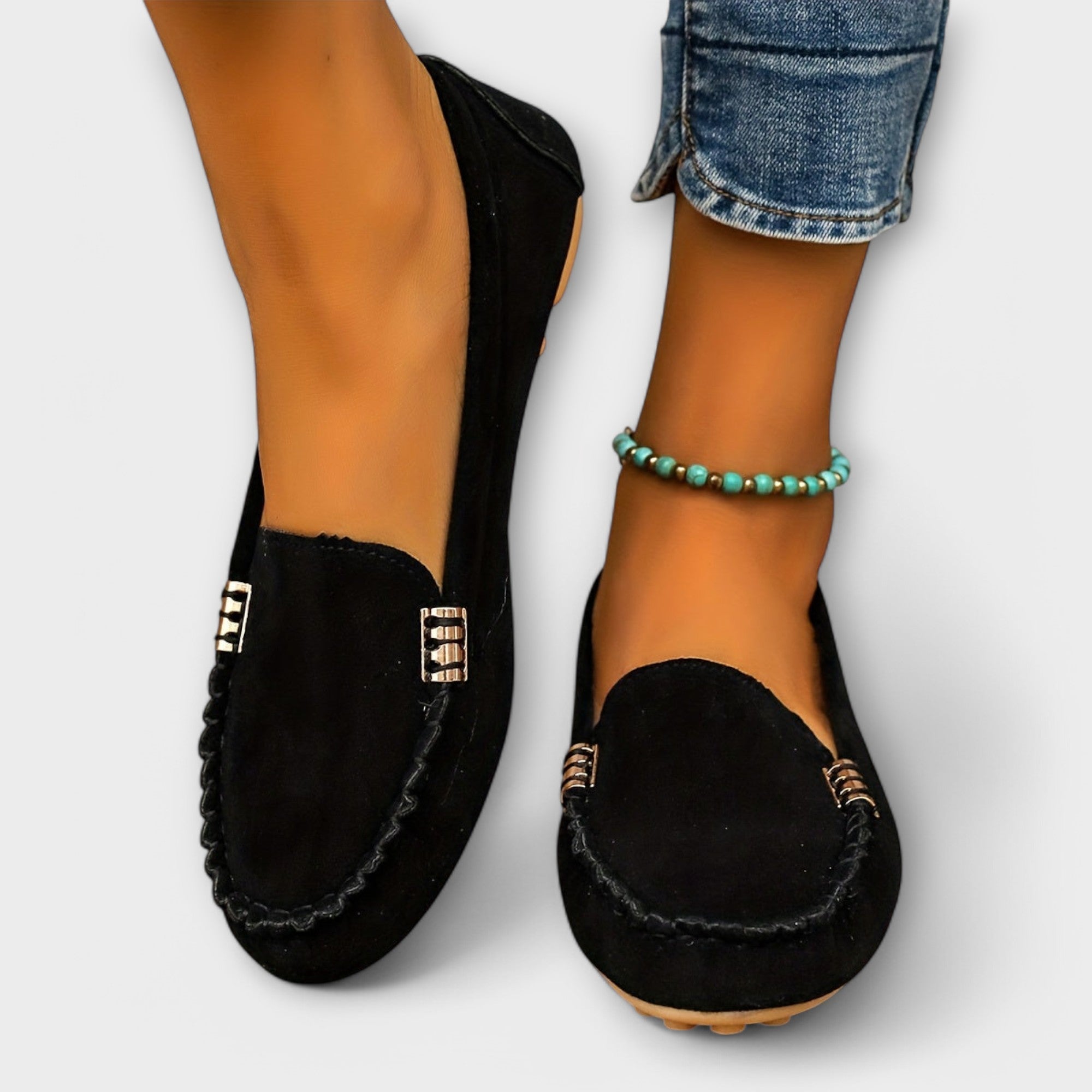 Elviera – Comfortable Moccasins with Subtle Metal Accent