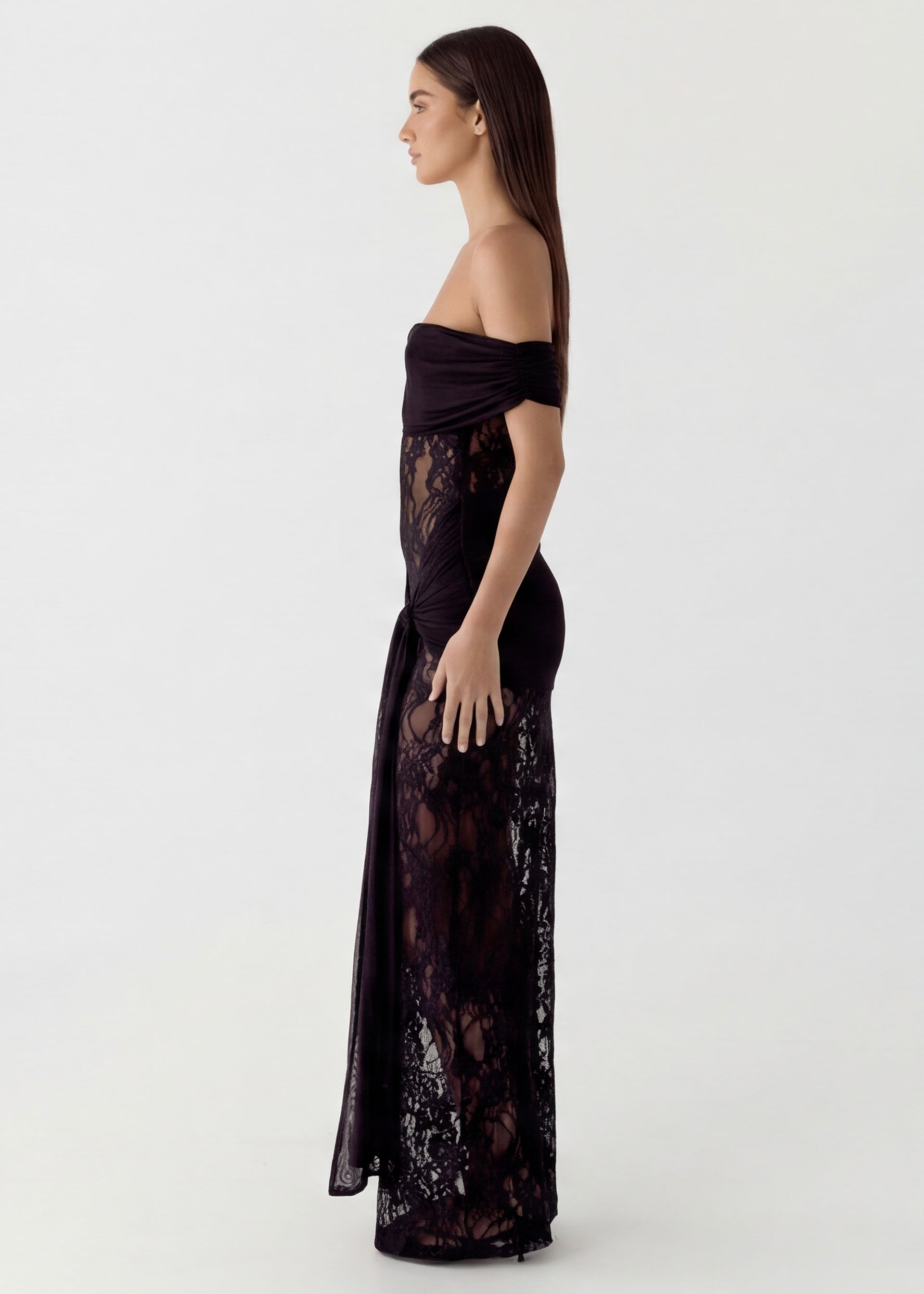 Amelia| Lace Gown Maxi