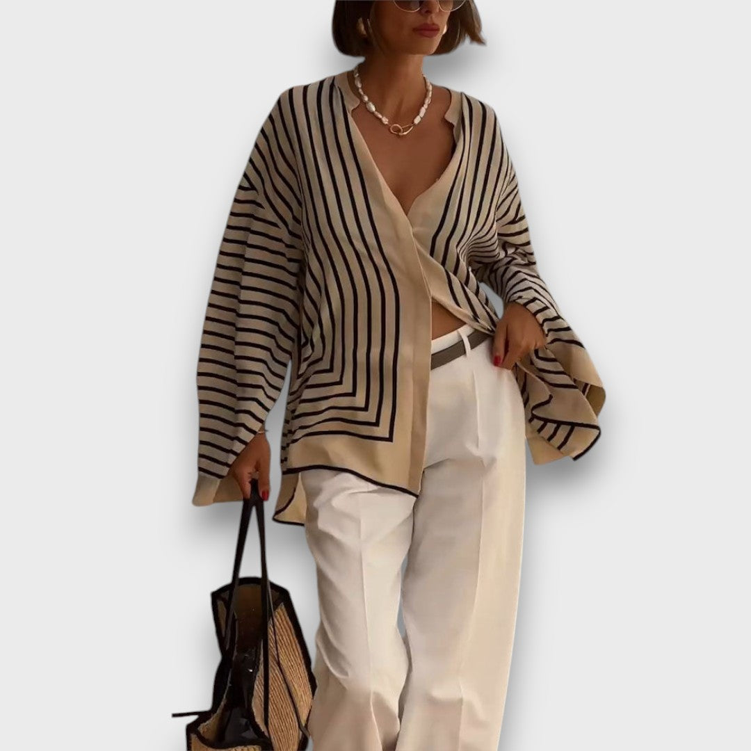 Maelis – Flowing Blouse with Vintage Stripes