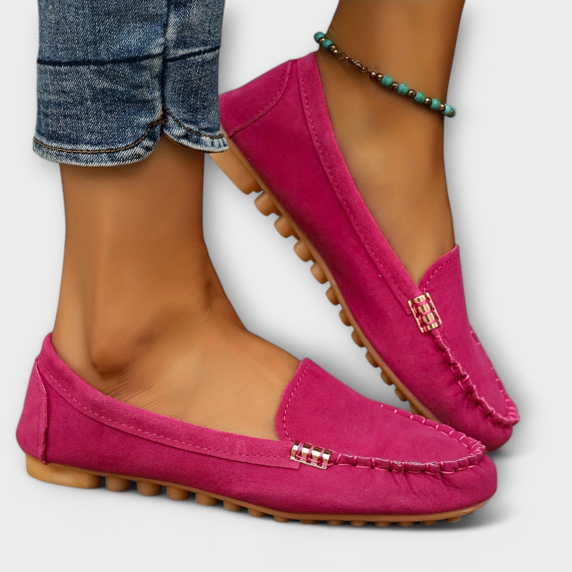 Elviera – Comfortable Moccasins with Subtle Metal Accent