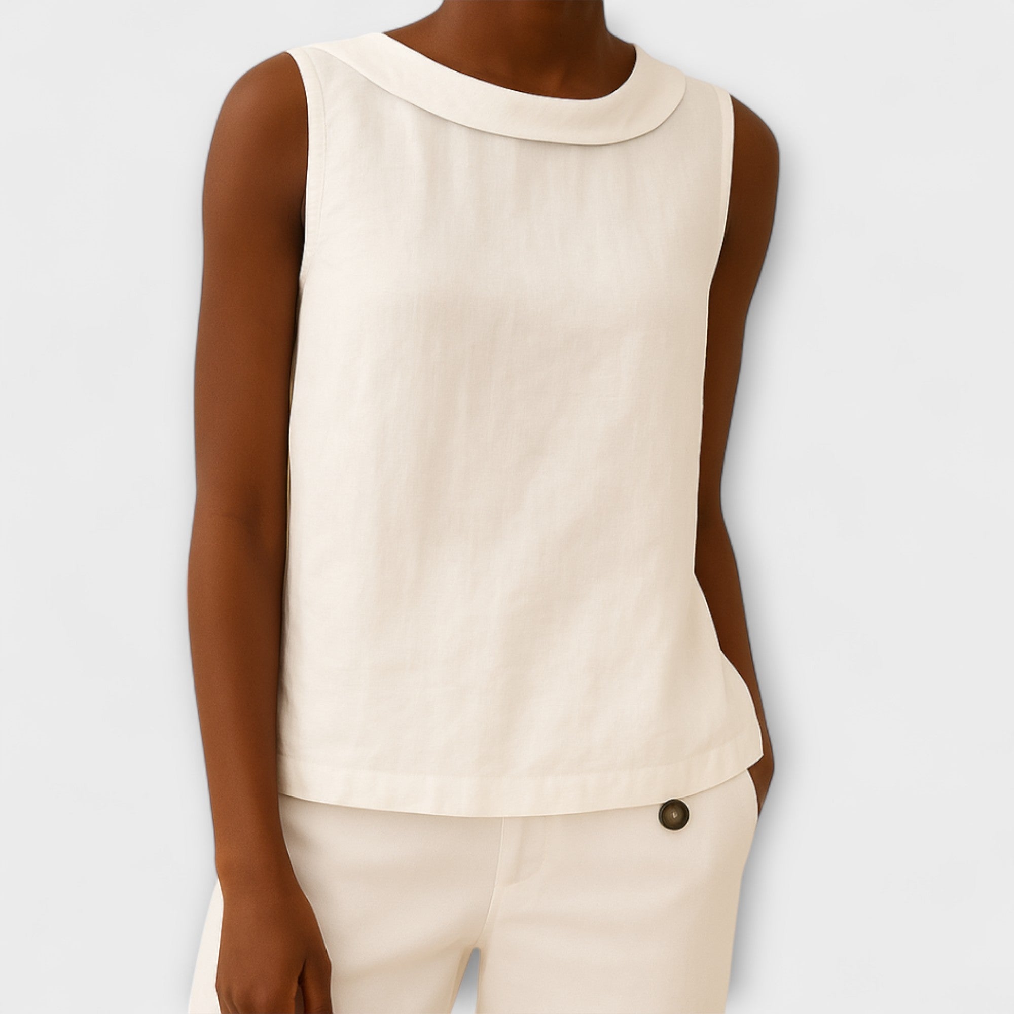 Isalie – Elegant Sleeveless Top