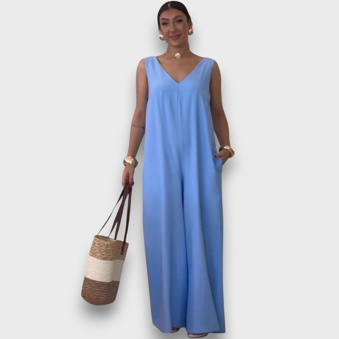 Aubrine – Flowing Jumpsuit with V-Neck
