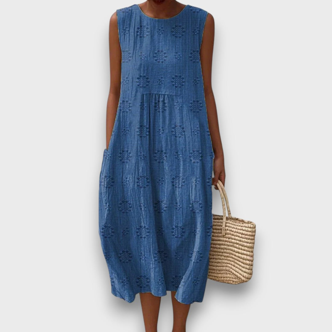 Serava – Embroidered Midi Dress