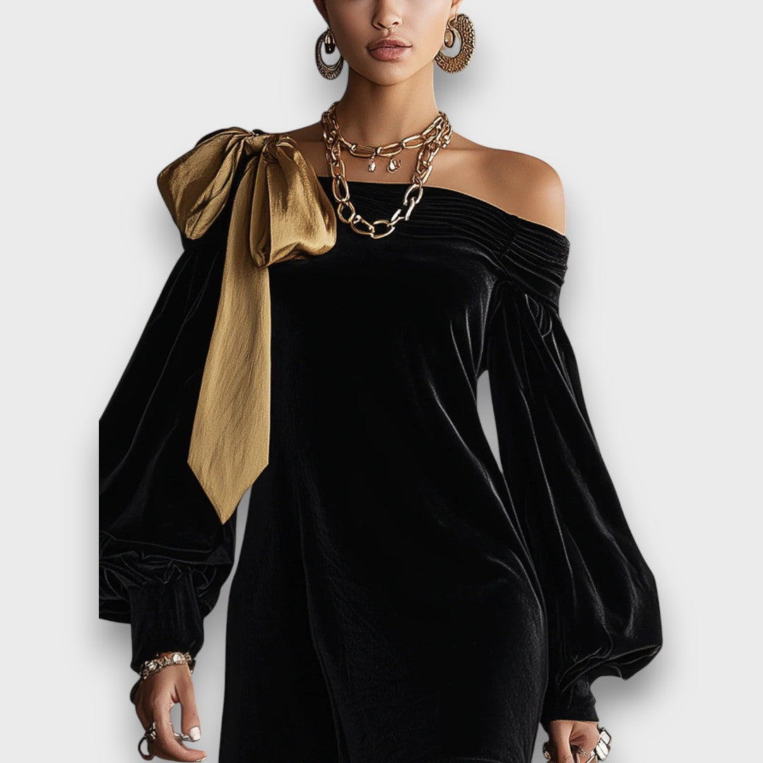 Aurella – Velvet Mini Dress