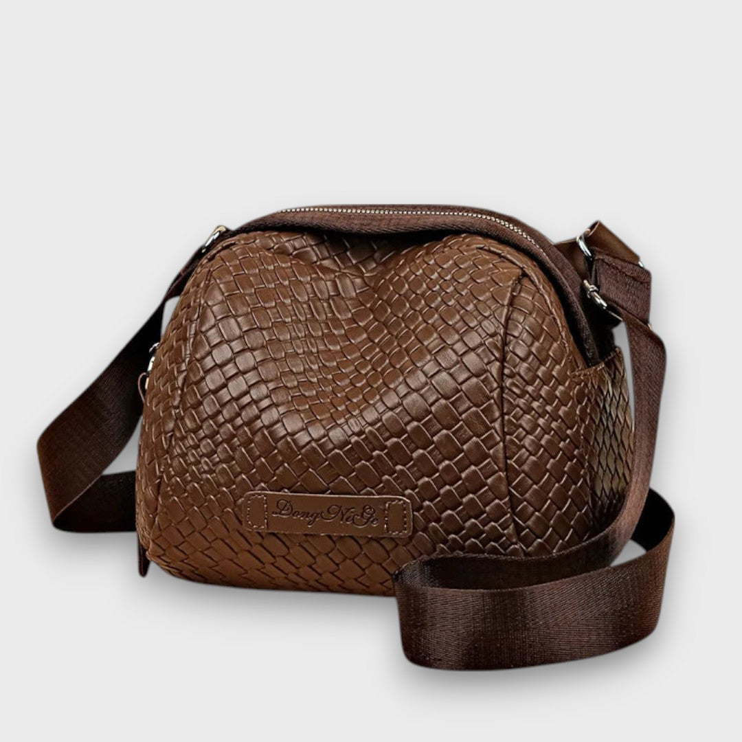 Bronelle – Braided Crossbody Bag in Shell Shape
