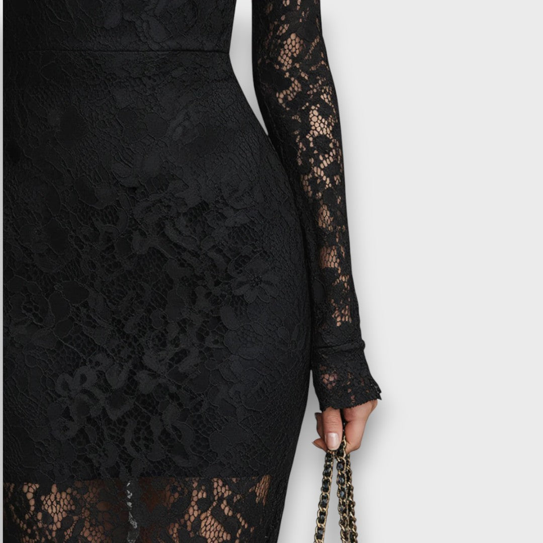 Nyxelle – Lace Fishtail Evening Dress