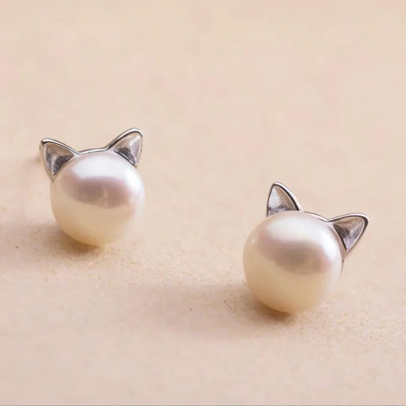 Mirellen – Pearl Cat Stud Earrings with Subtle Charm