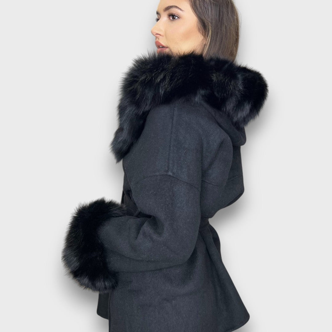 Cartelle – Elegant long coat with hood and statement trim