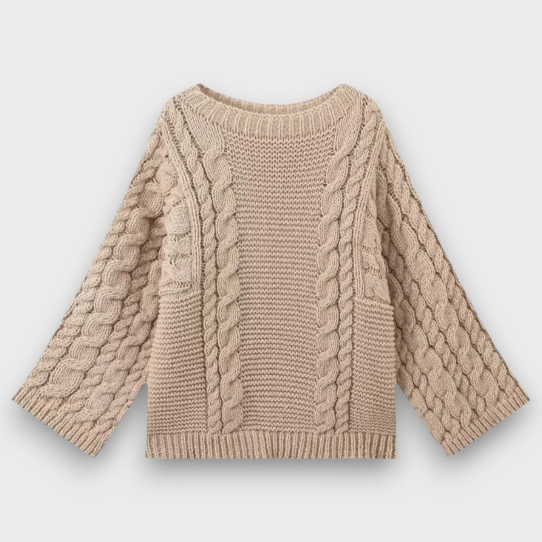 Knita – Chunky Knit Sweater with Cable Pattern