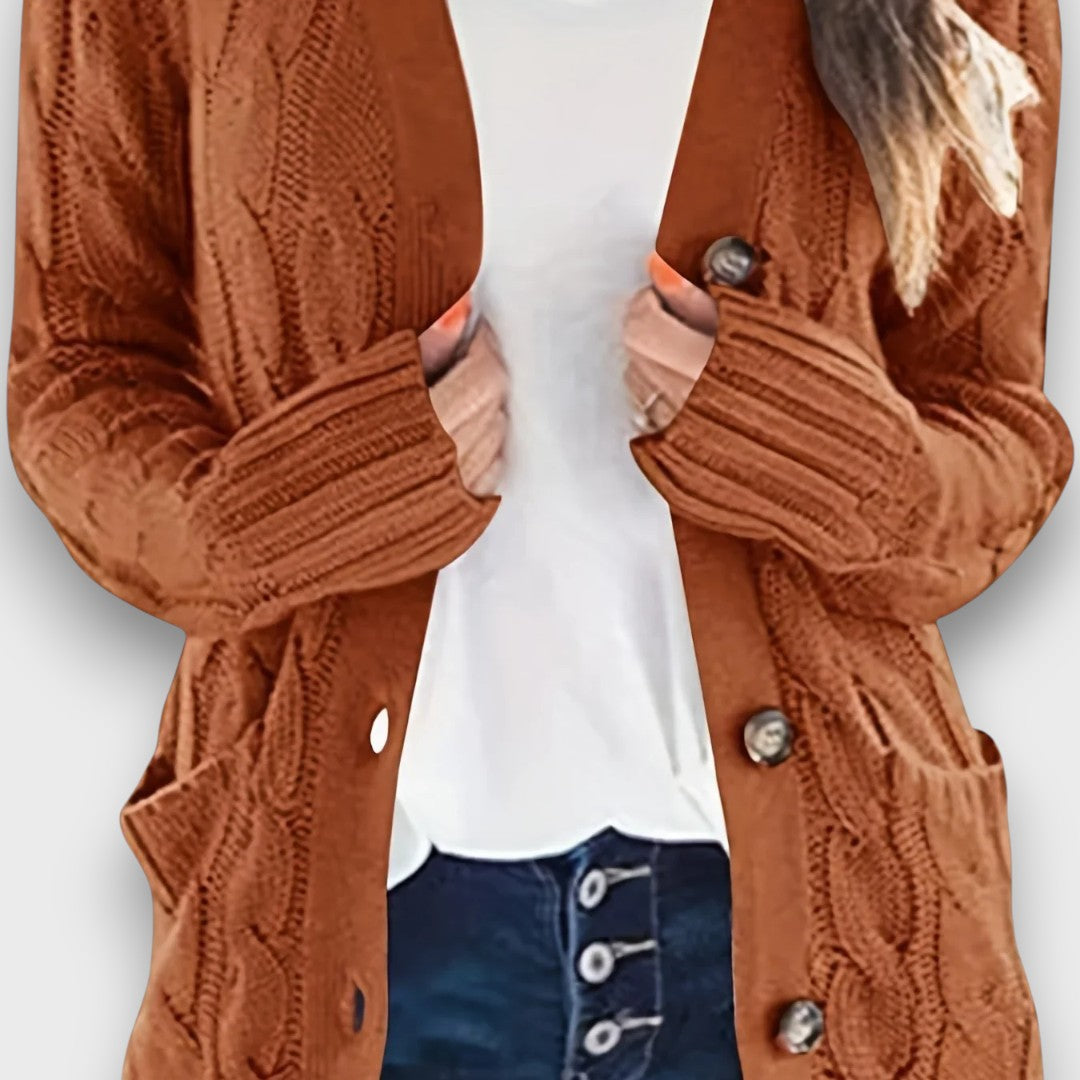 Dionara – Cozy cable knit cardigan