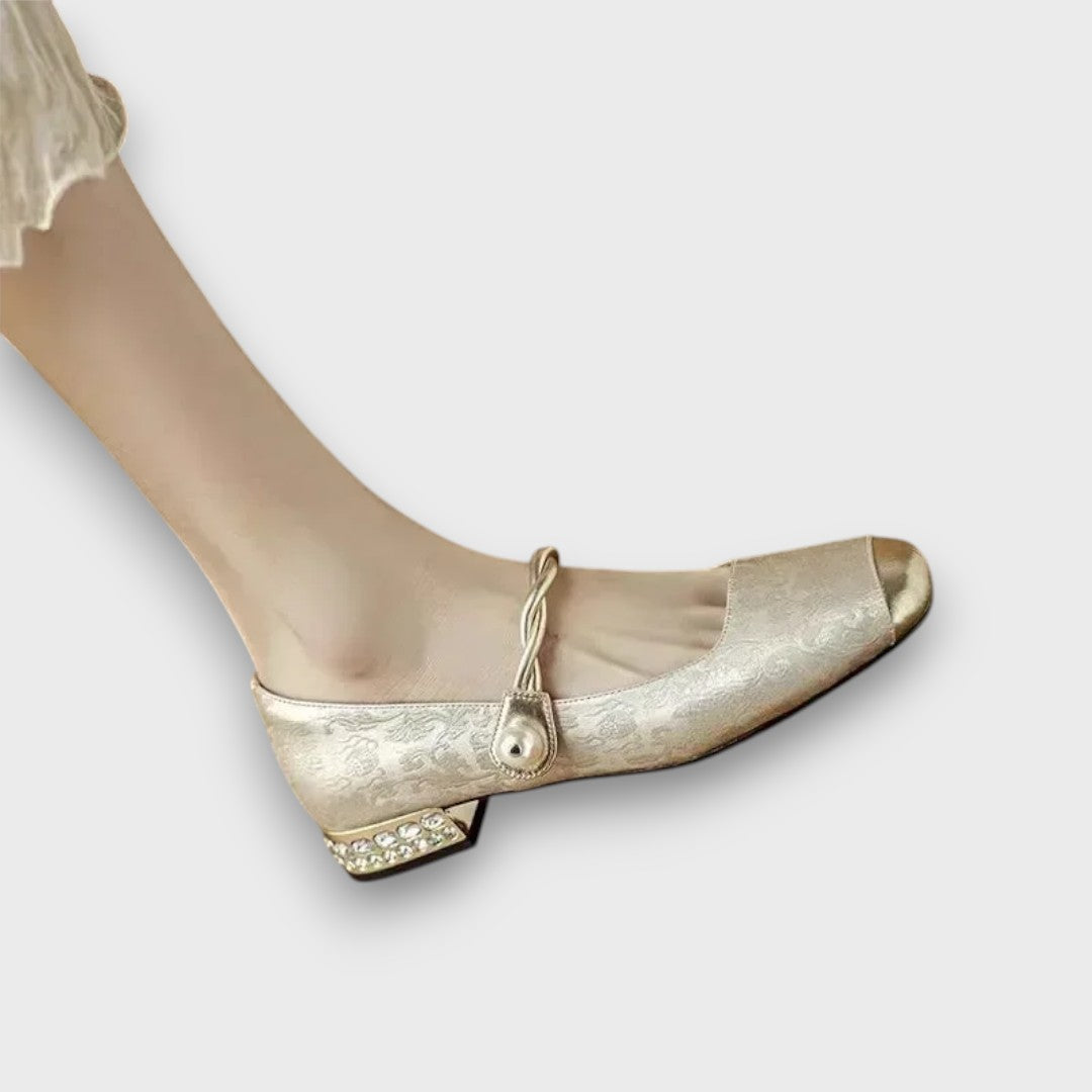Lorina – Elegant Ballerinas with Vintage Charm