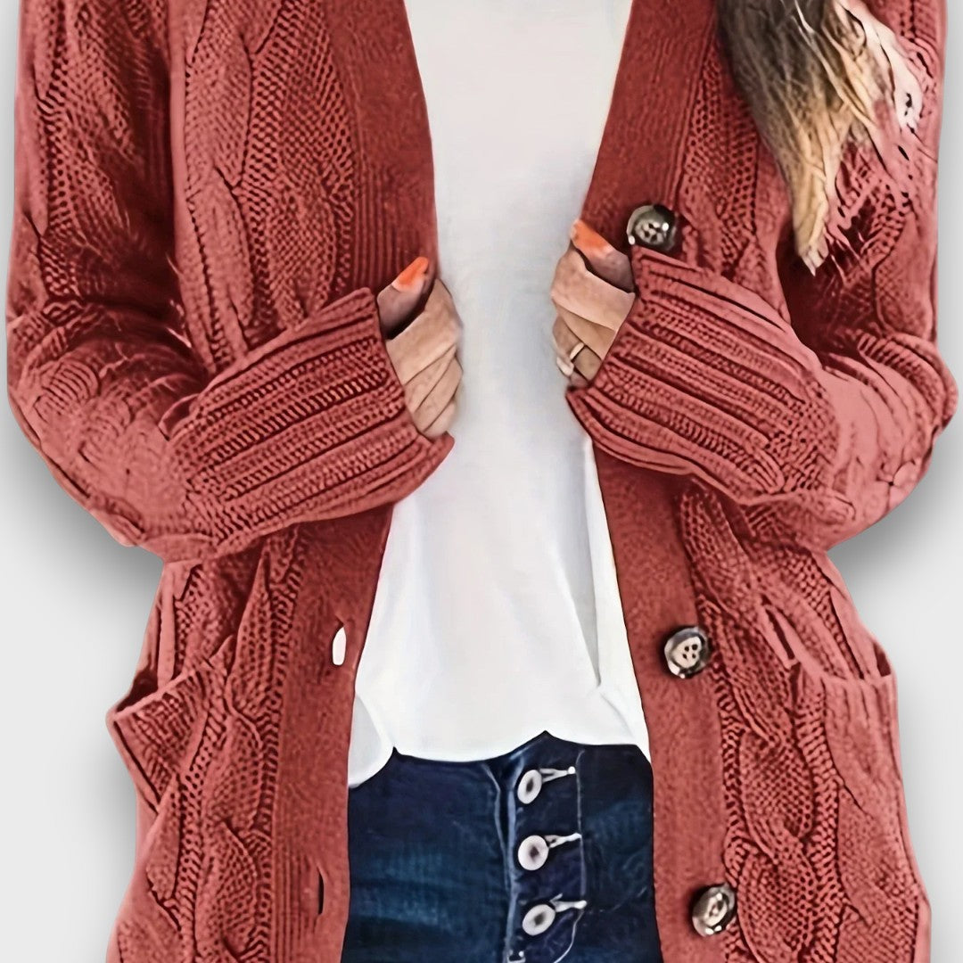 Dionara – Cozy cable knit cardigan