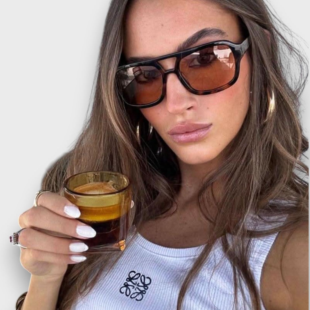 Jaslynn – Elegant Tortoise Sunglasses