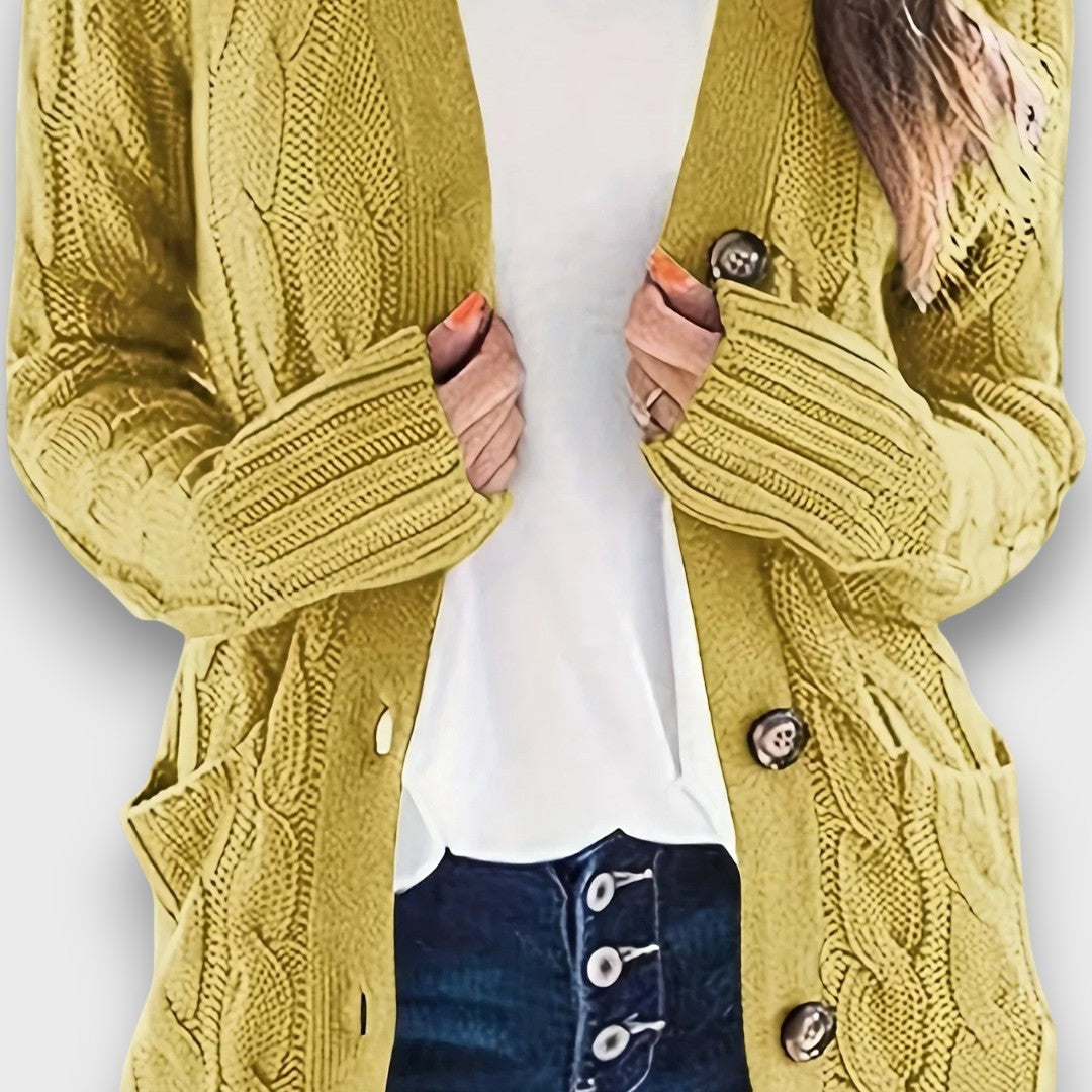Dionara – Cozy cable knit cardigan