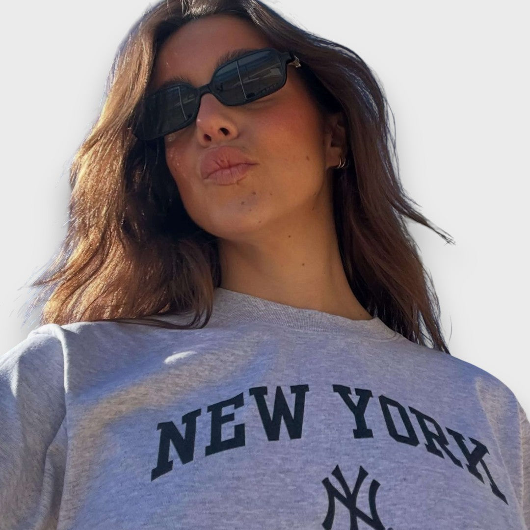 Skarlett – Refined Rectangular Sunglasses