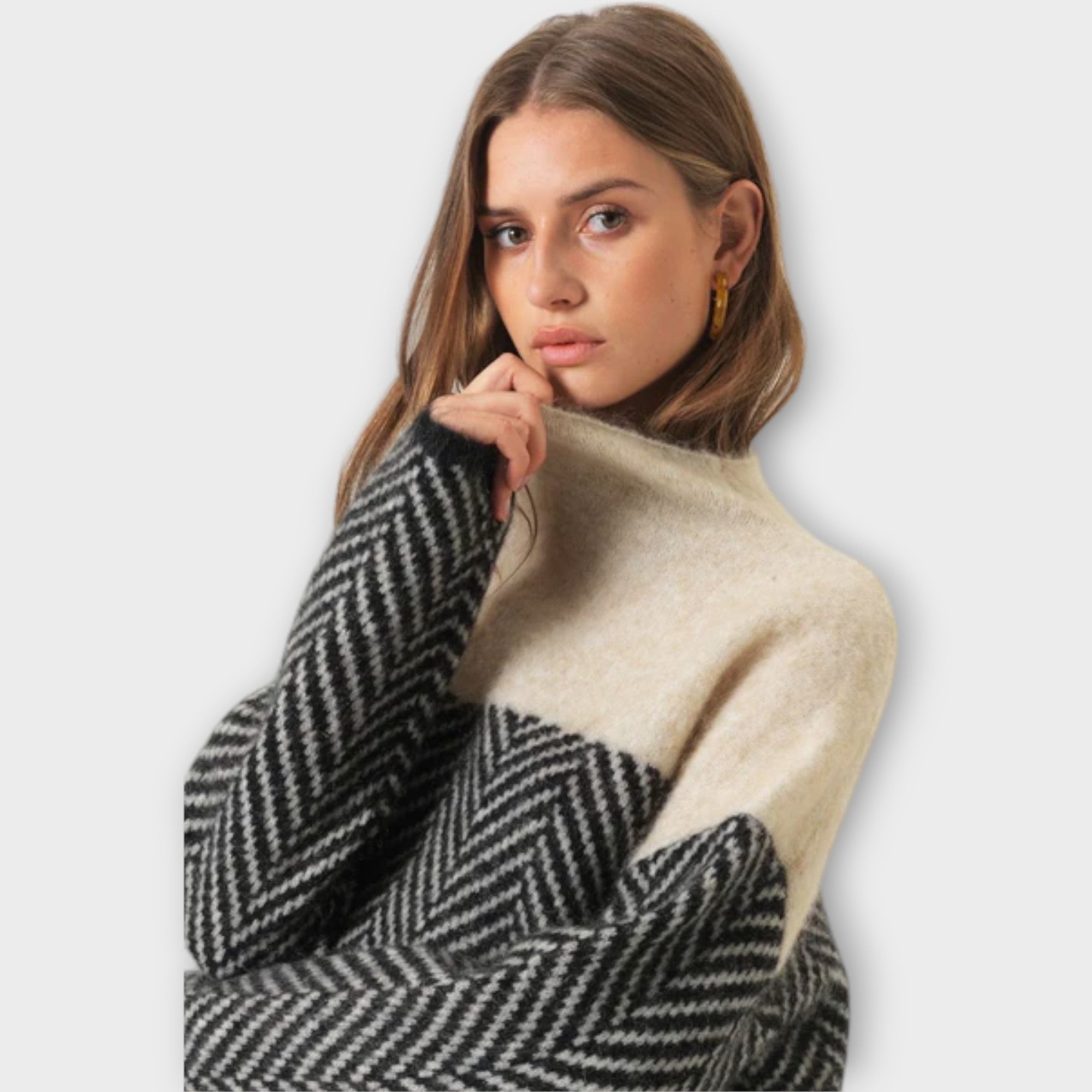 Maelia – Turtleneck sweater