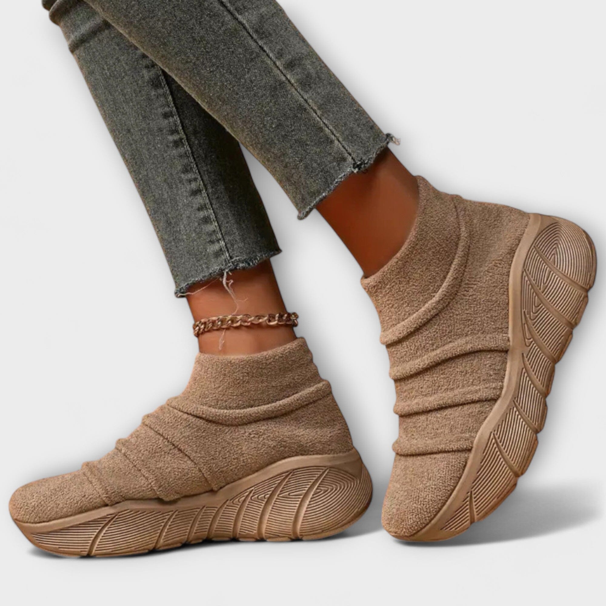 Valentina – Cozy High-Top Sneakers