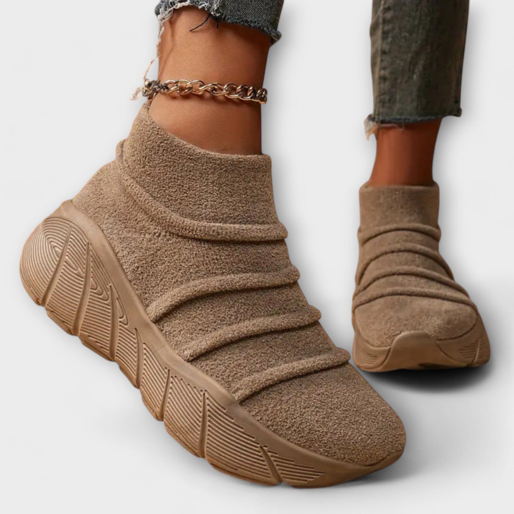 Valentina – Cozy High-Top Sneakers