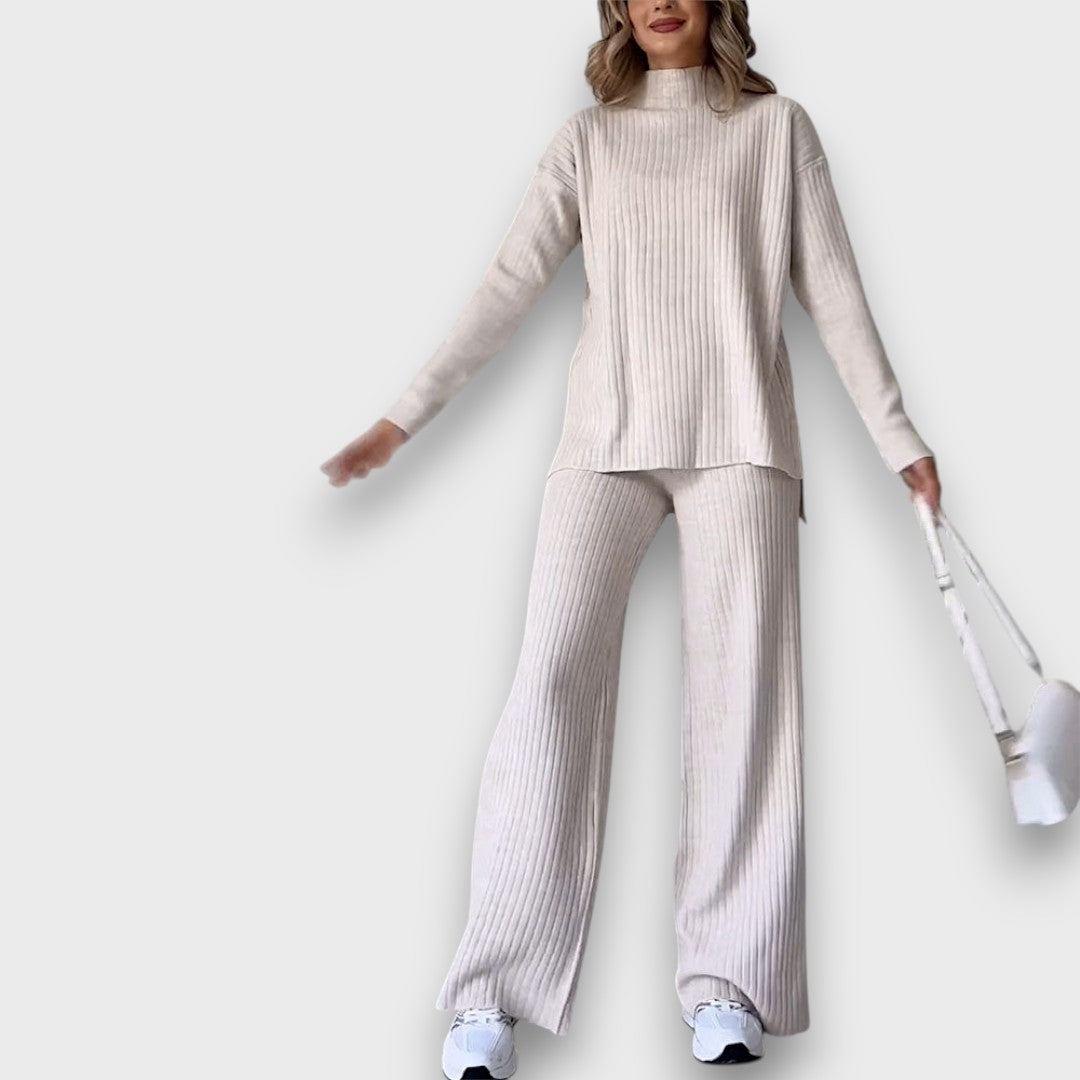 Sorina – Minimalist two-piece set