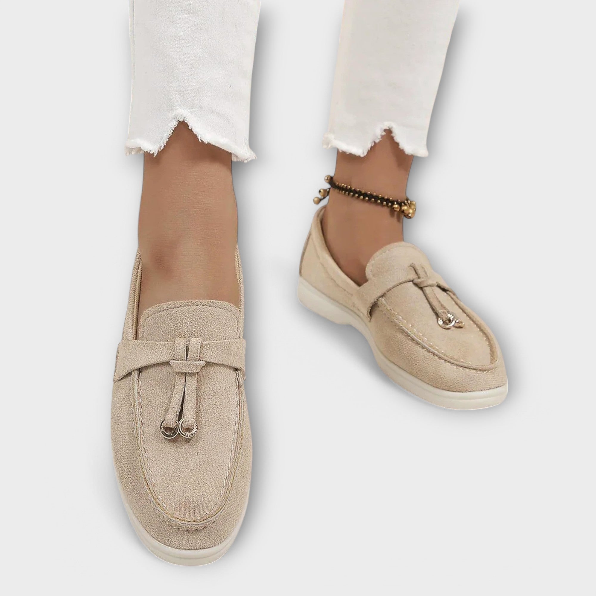 Sarima – Elegant slipper with lacing detail